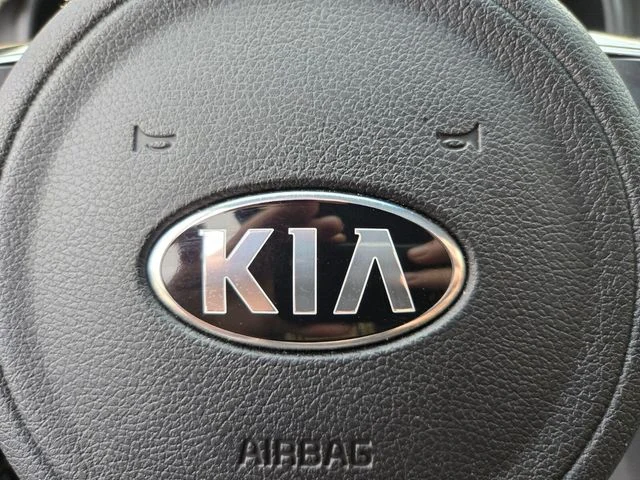 Used 2022 Blue Kia SX image 34