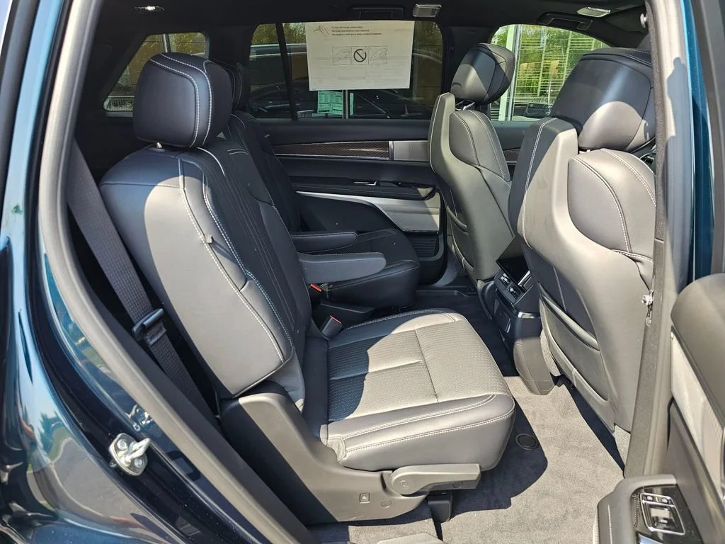 New 2027 Emerald Lake Metallic Cadillac Luxury image 12