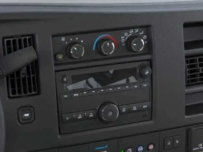New 2025 Quicksilver Metallic GMC LT image 12