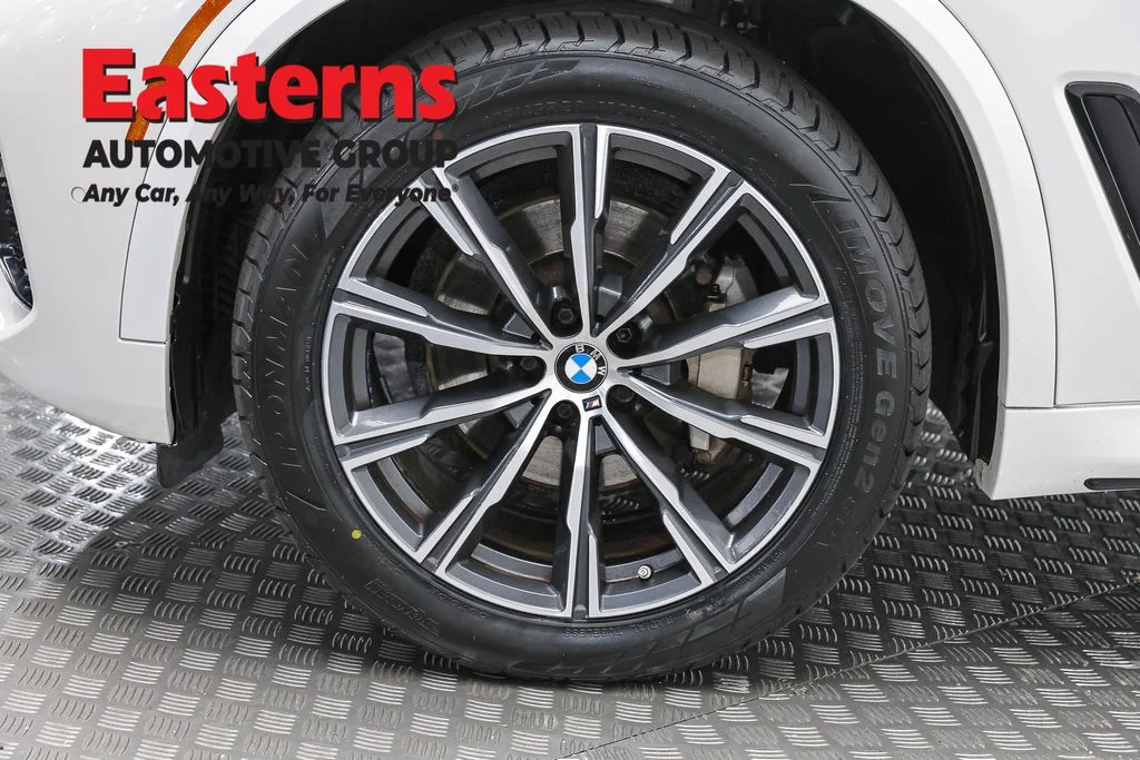 Used 2023 White BMW xDrive40i image 34