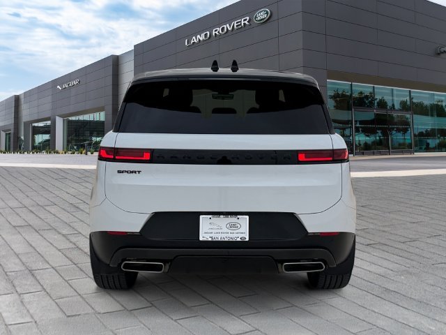 Used 2026 White Land Rover SE image 4