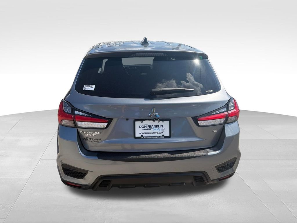 Certified Used 2025 Blue Mitsubishi 2.0 SE image 4