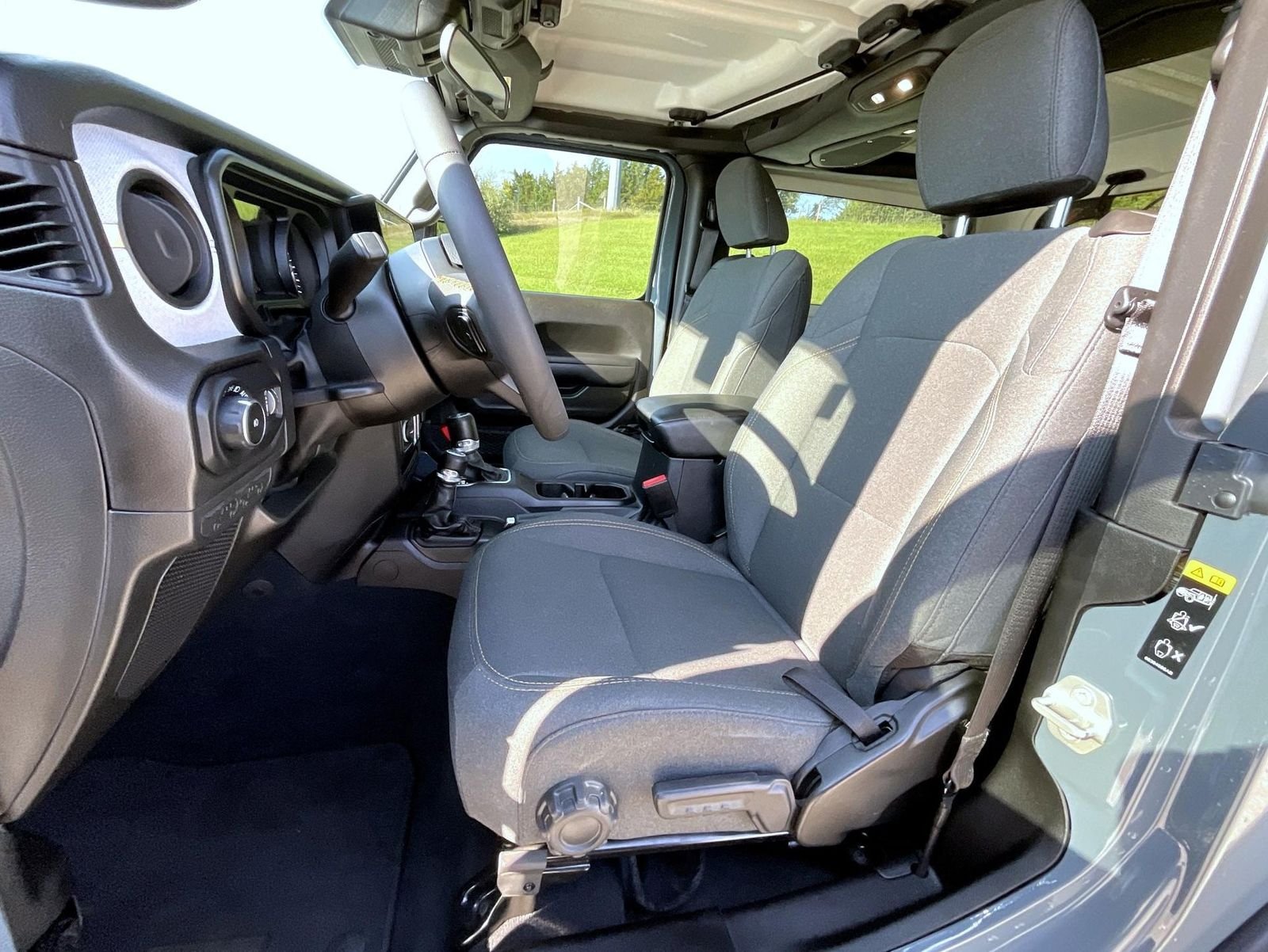 2024 Jeep Wrangler 2-Door Sport S - Photo 11
