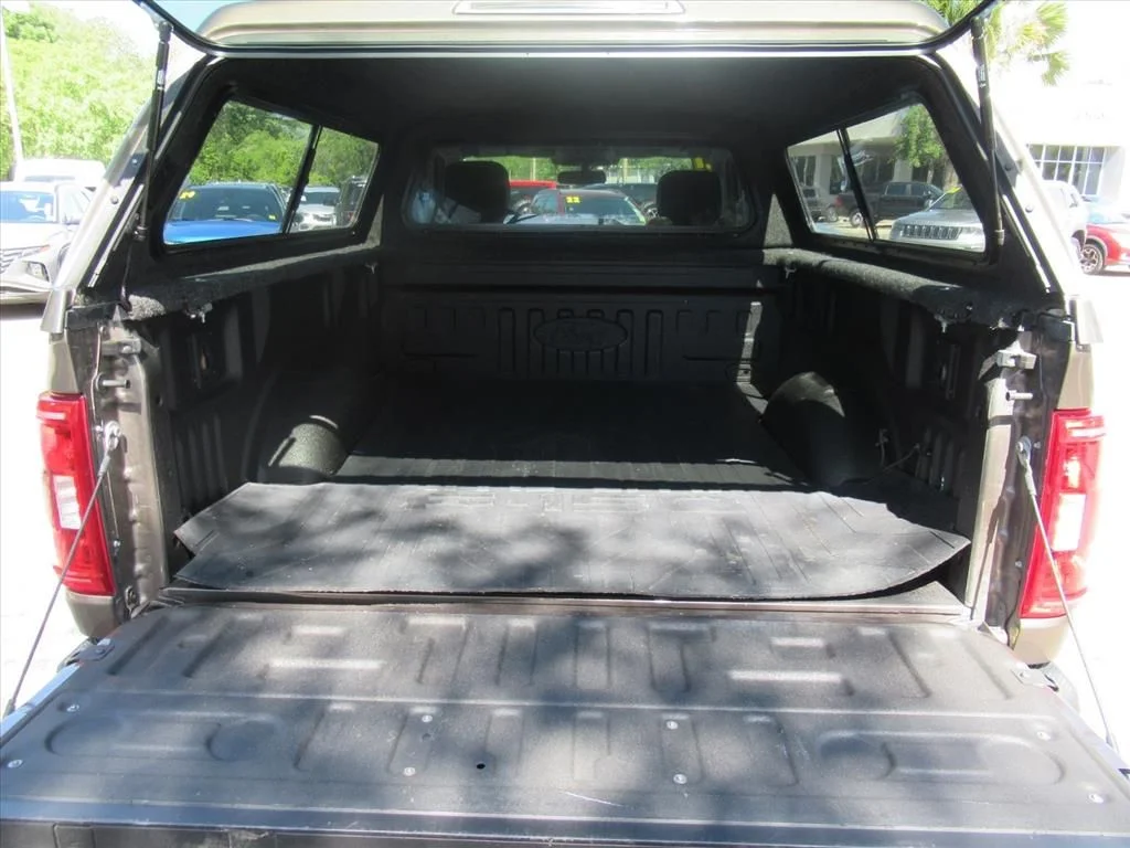 Used 2021 Gray Ford XLT image 29