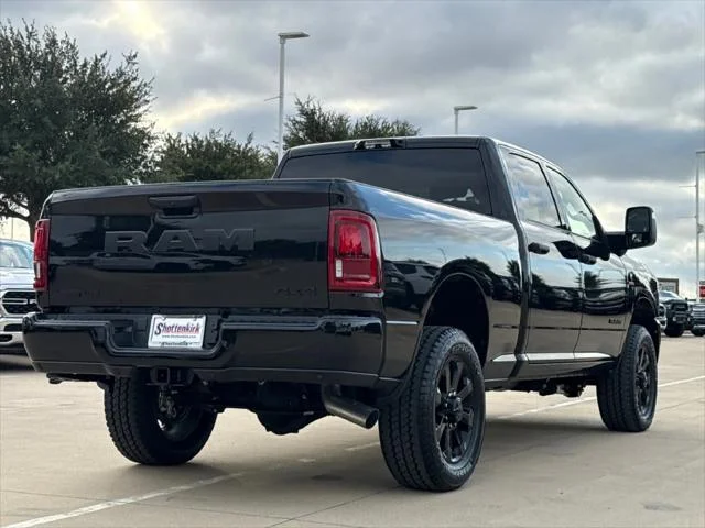 New 2027 Diamond Black Crystal Pearl-Coat Exterior Paint RAM LONE STAR image 9
