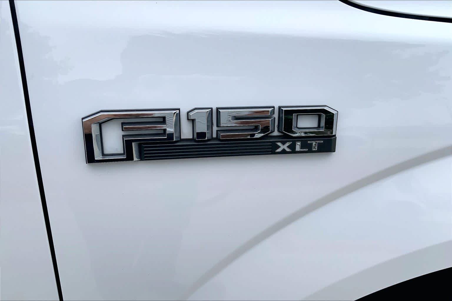 Used 2018 Oxford White Ford XLT image 10