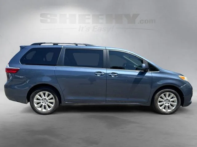 Used 2015 Shoreline Blue Pearl Toyota  image 9