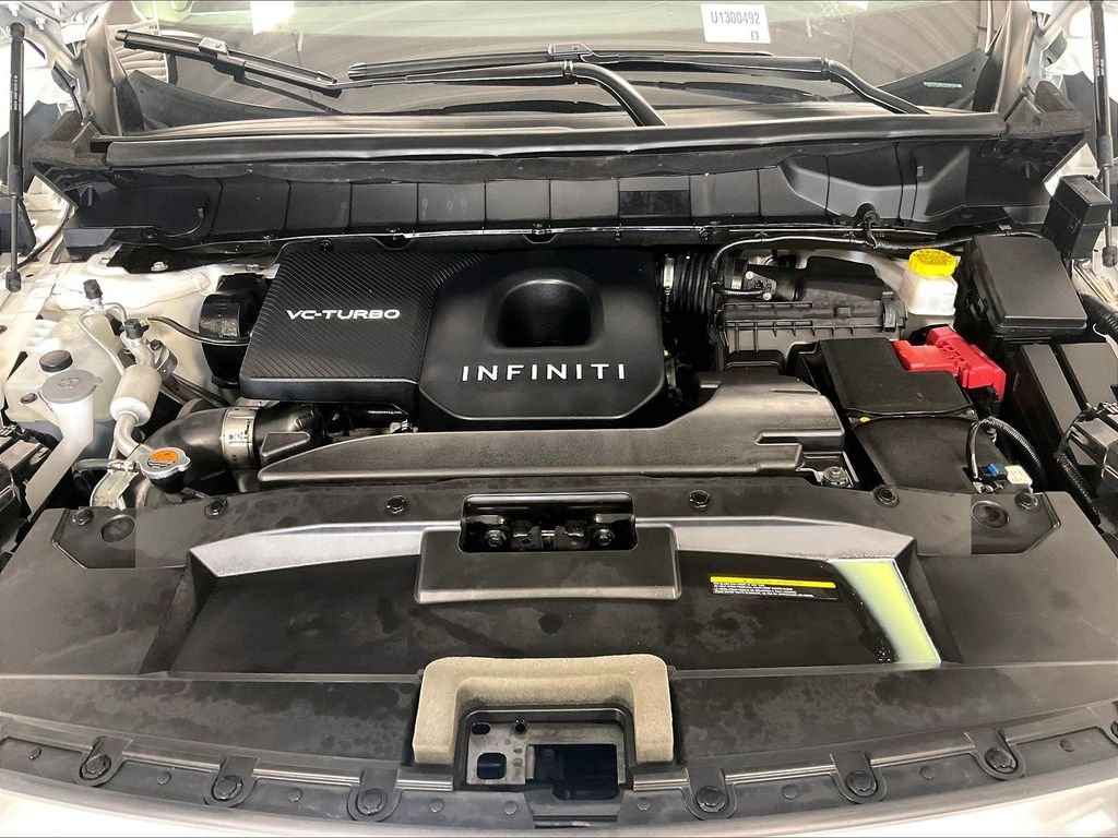 Used 2026 White INFINITI LUXE image 30