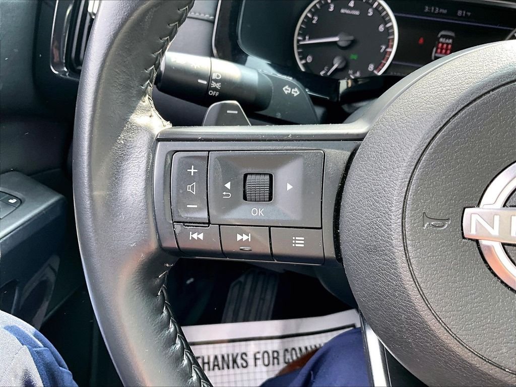 Used 2025 Glacier White Nissan SV image 23