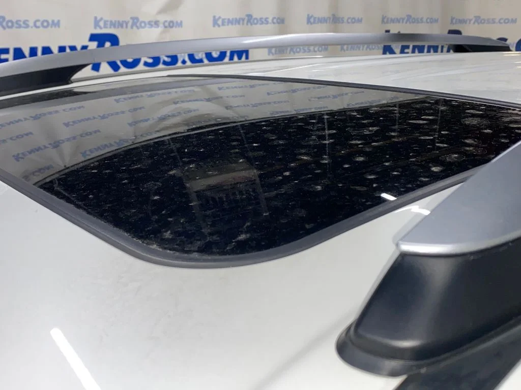 Used 2017 White Toyota Platinum image 27