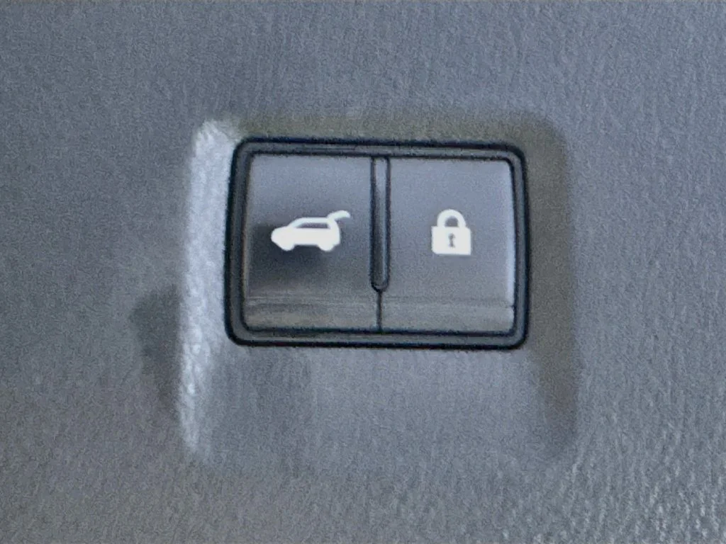 Certified Used 2024 Blue INFINITI LUXE image 36