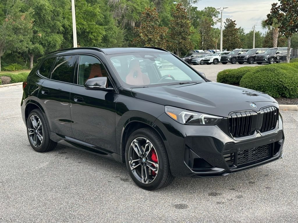 Certified Used 2026 Black Sapphire Metallic BMW M35i image 7