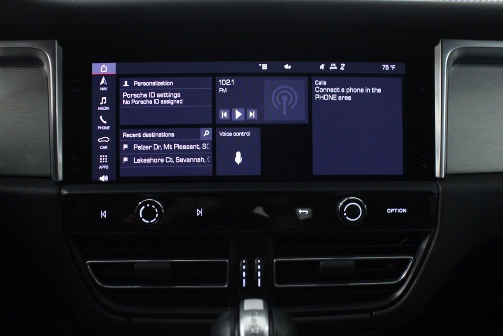 Used 2022  Porsche S image 22