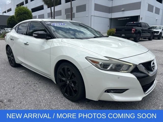 2017 Nissan Maxima 3.5 SR's photo