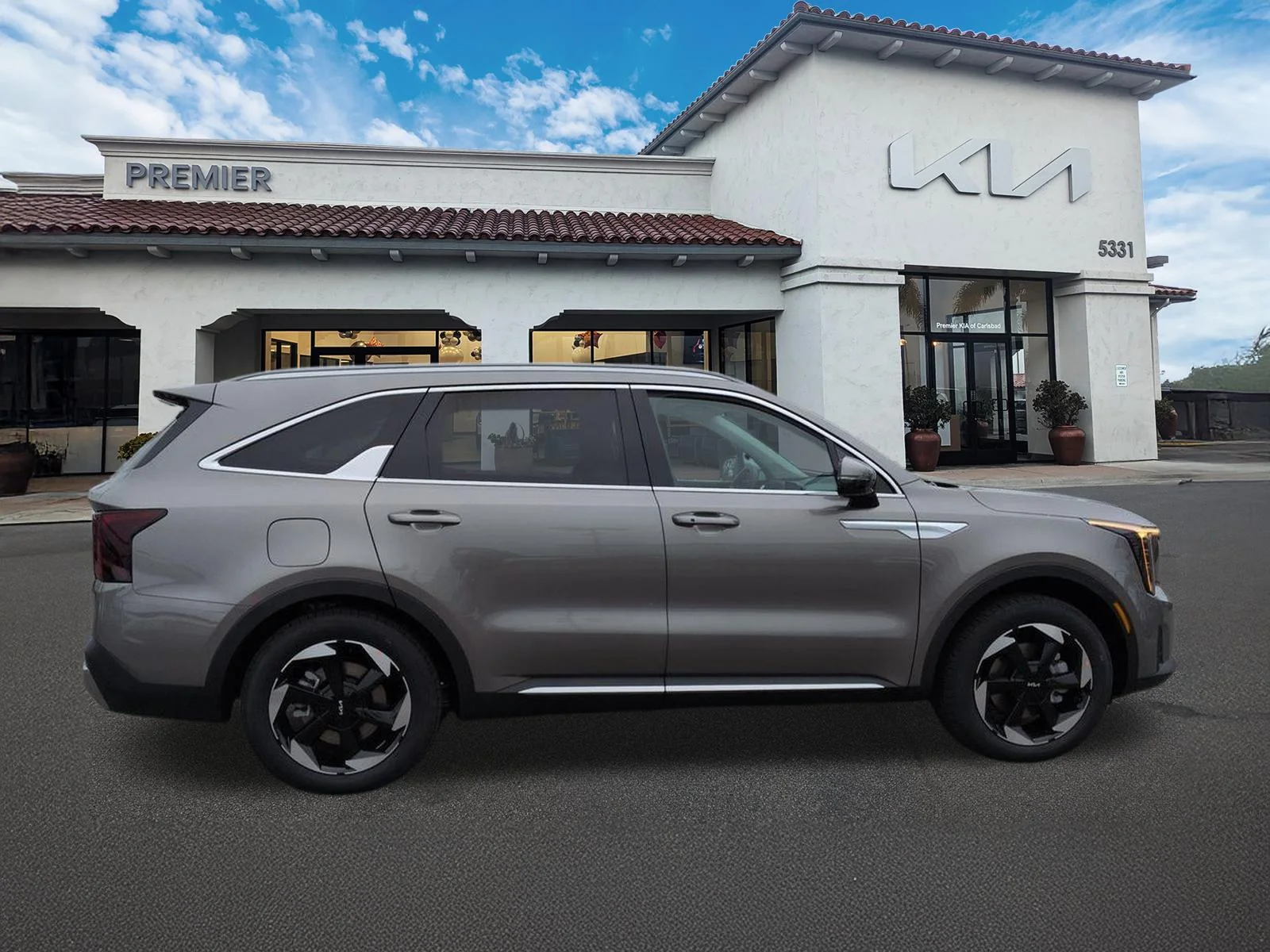 New 2026 Volcanic Sand Kia EX AWD image 9