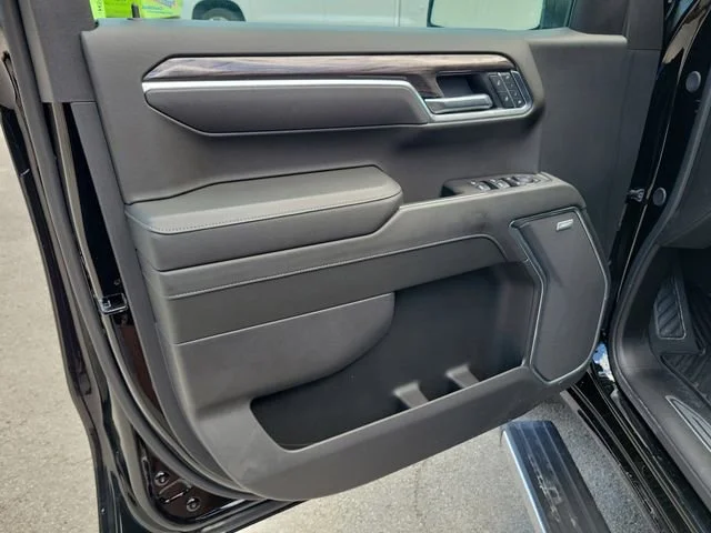 2025 Chevrolet Silverado 1500 LTZ - Photo 23