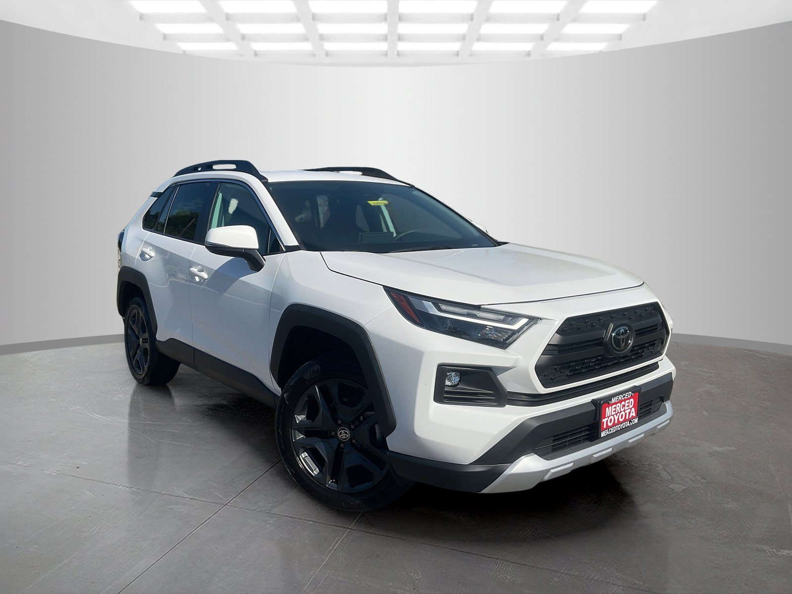 Used 2024 Ice Cap Toyota Adventure image 7