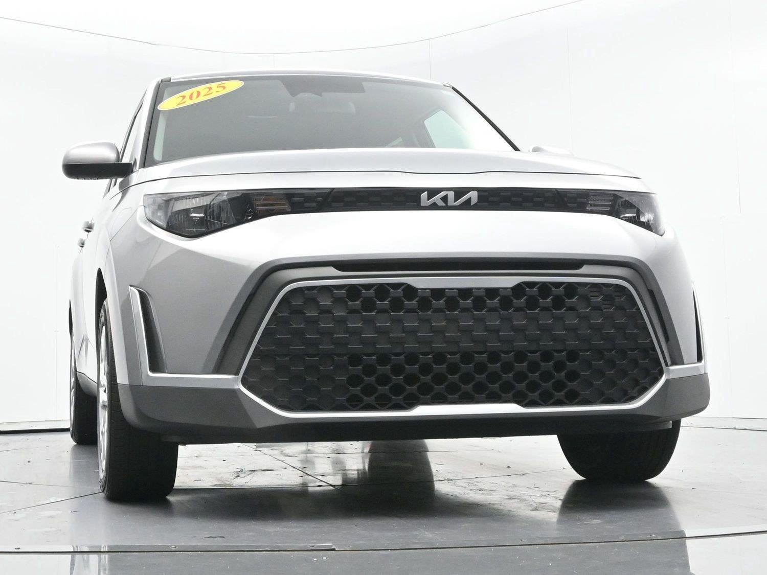 Used 2025 Gray Kia LX image 41