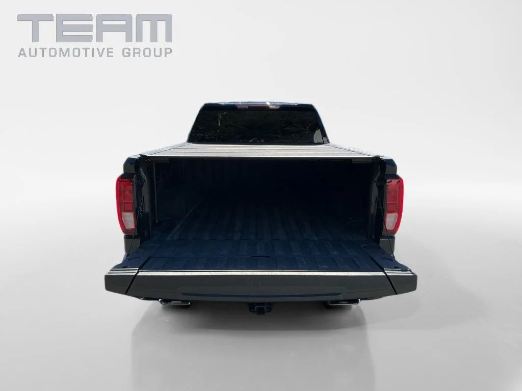 Used 2022 ONYX BLACK GMC Elevation image 14