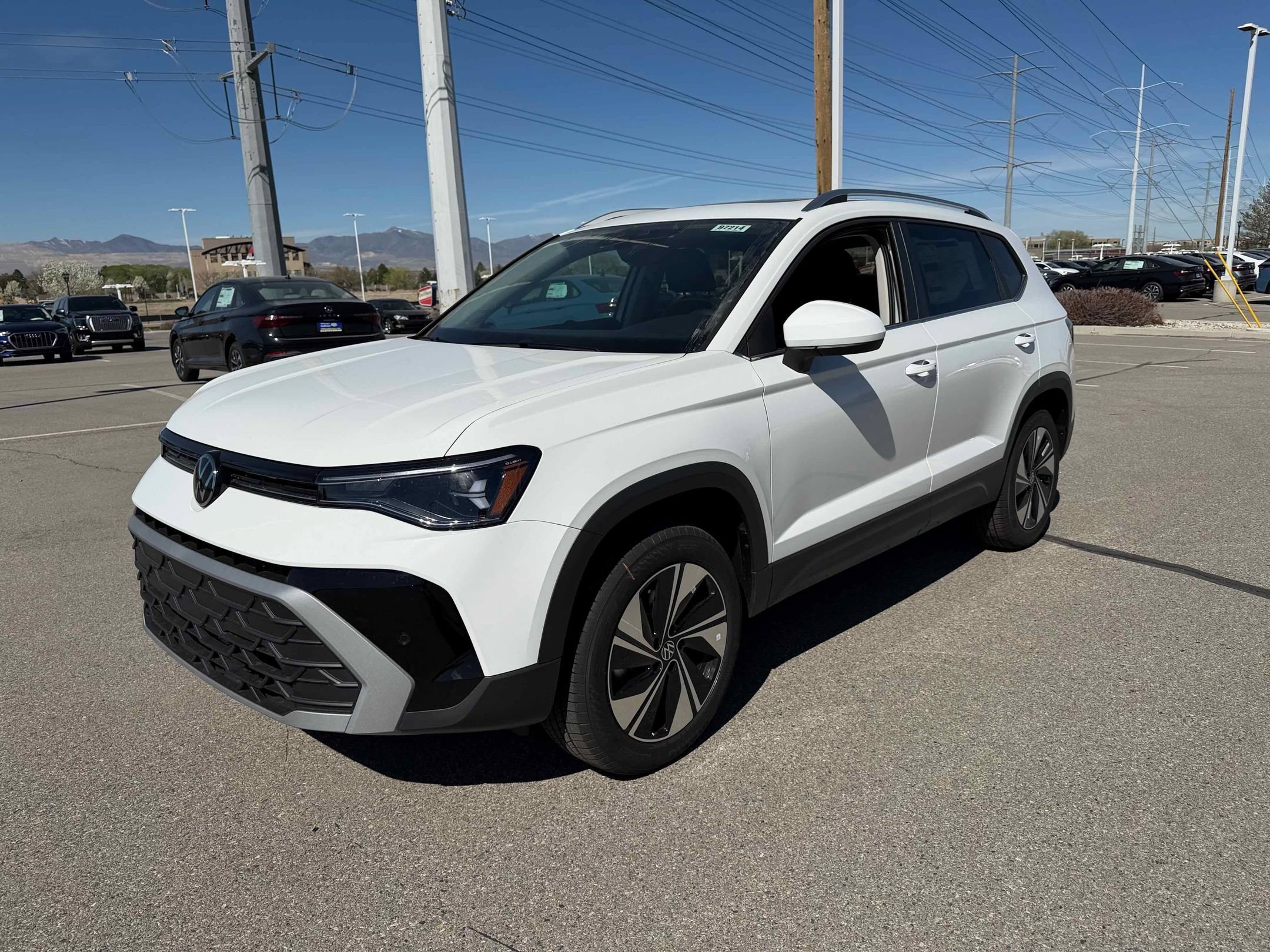 New 2026 Pure White Volkswagen SE image 13