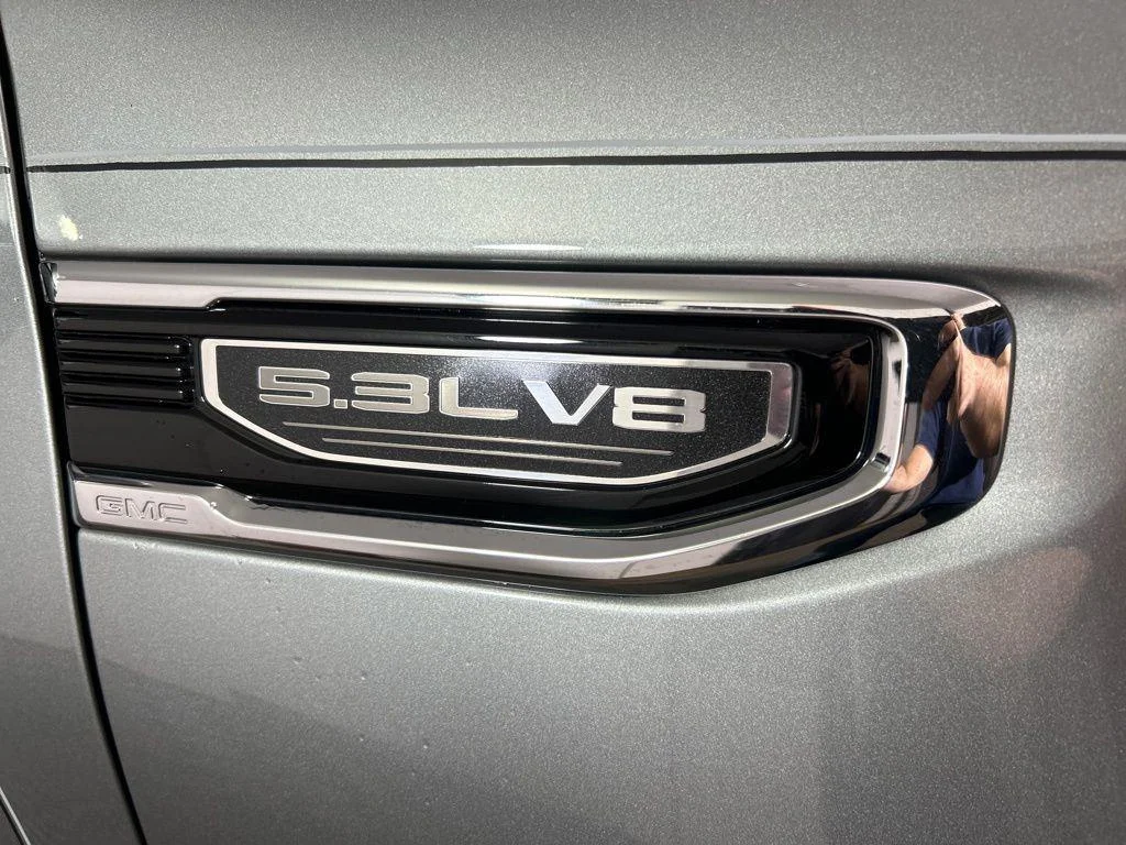 Used 2024 Sterling Metallic GMC Denali image 3