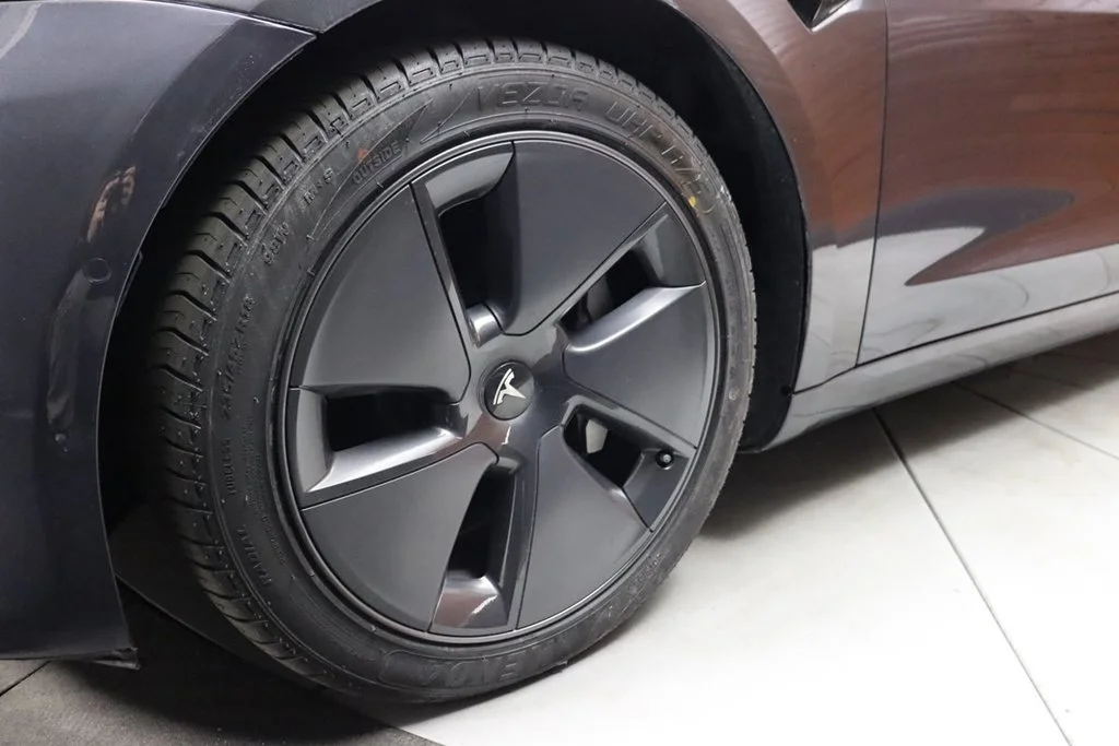 Used 2023 Solid Black Tesla Base image 5