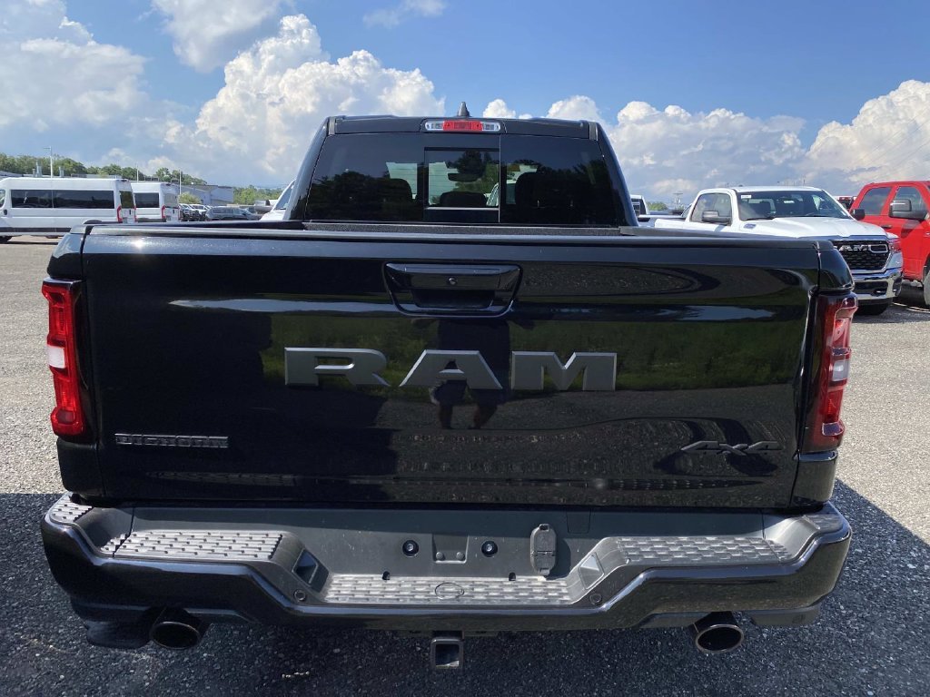 New 2026 Diamond Black Crystal Pearl-Coat Exterior Paint Ram Big Horn/Lone Star image 4