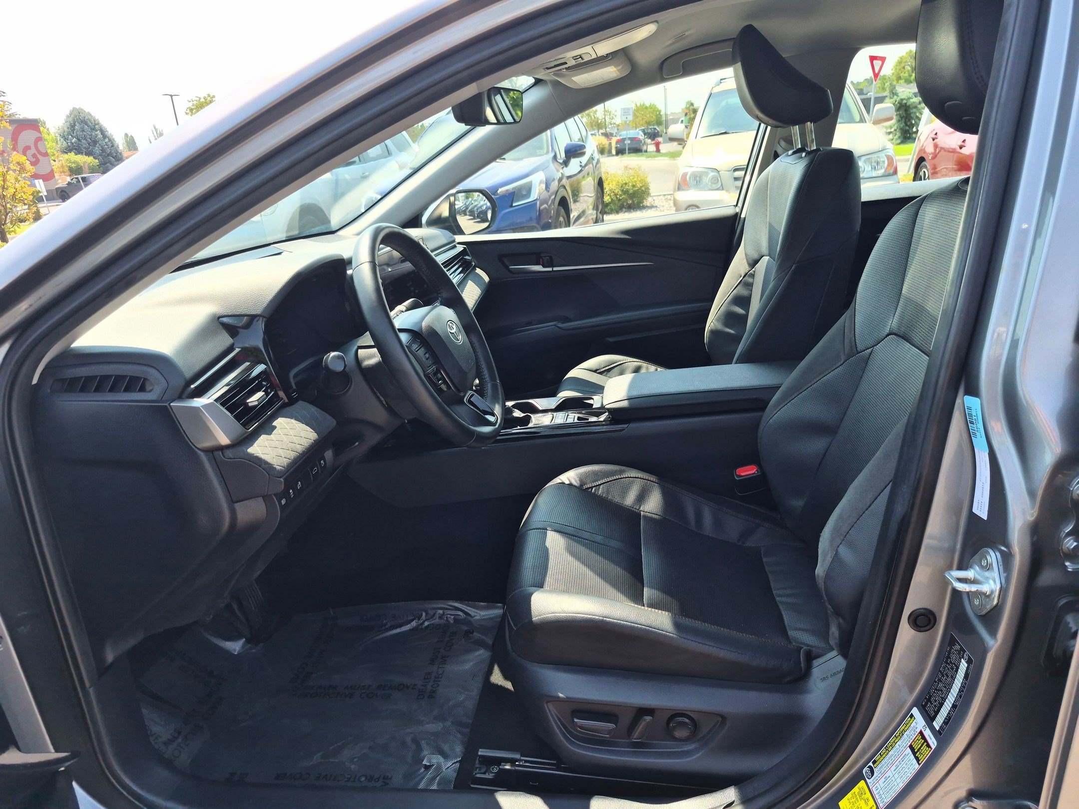 Used 2025 Heavy Metal Toyota LE image 15