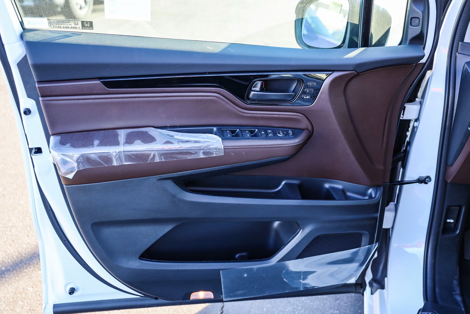 New 2026 Platinum White Pearl Honda Touring Auto image 24