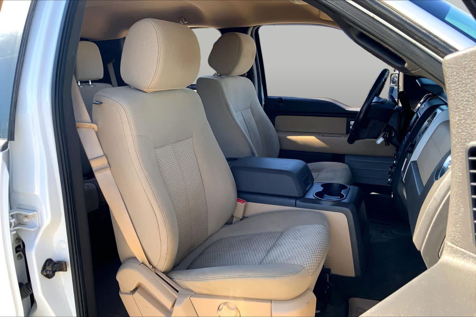 Used 2014 Oxford White Ford XLT image 9