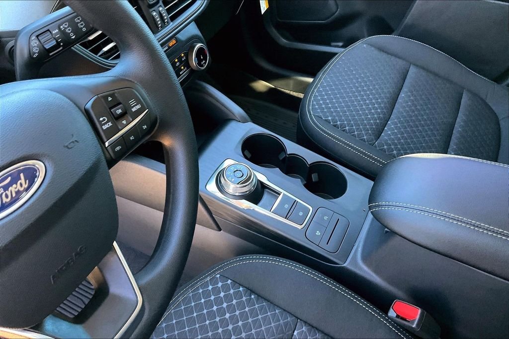 New 2026 Vapor Blue Metallic Ford Active image 7