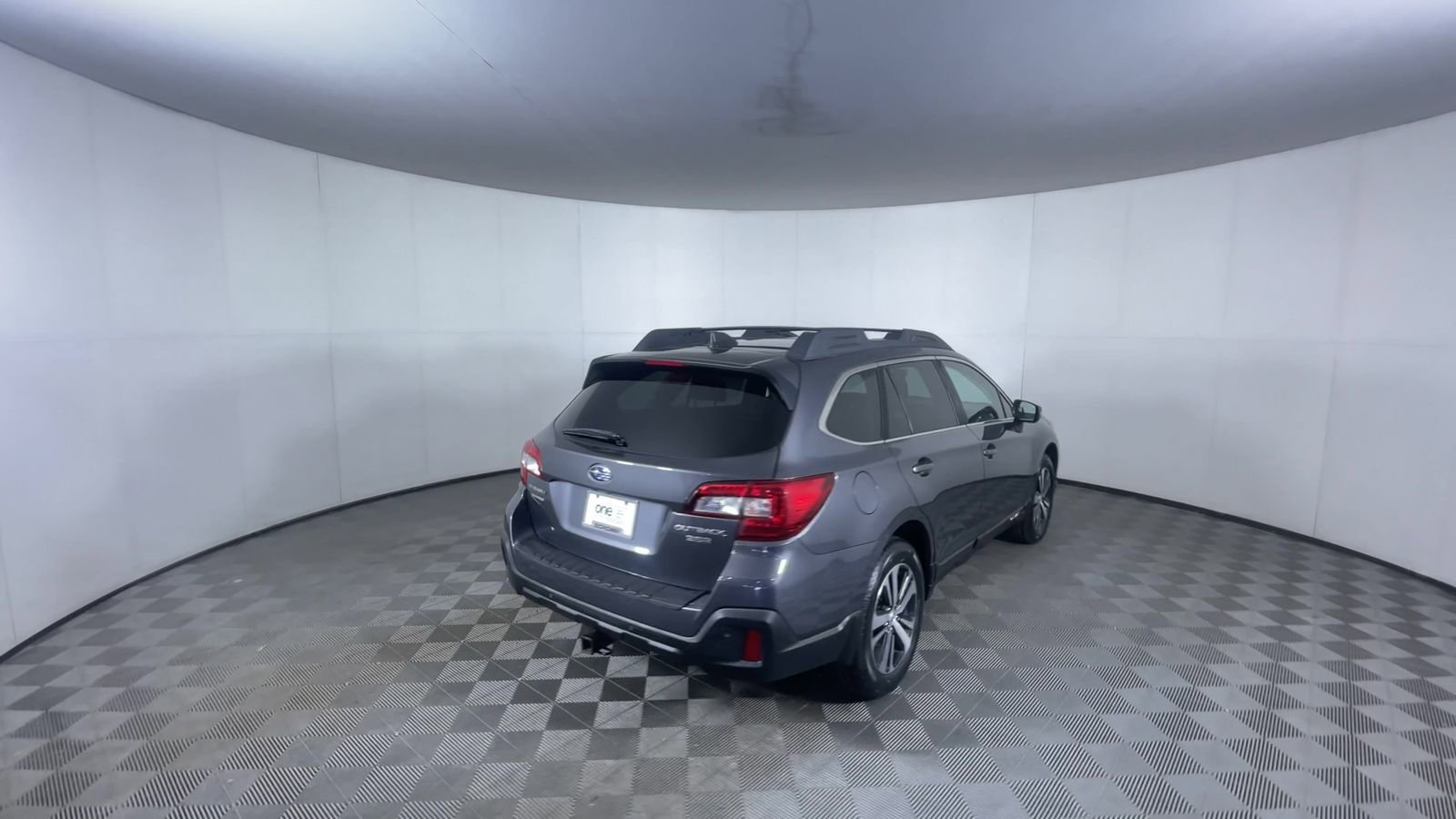Used 2018 Magnetite Gray Metallic Subaru Limited image 8