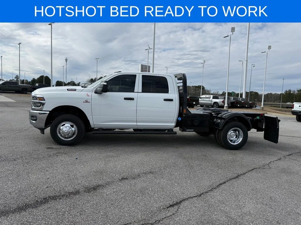 New 2026 Bright White Clearcoat RAM Tradesman image 2