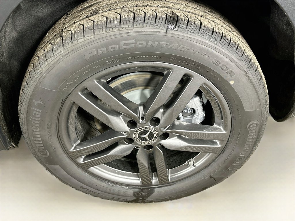 New 2026 Mountain Grey Metallic Mercedes-Benz GLA 250 image 57