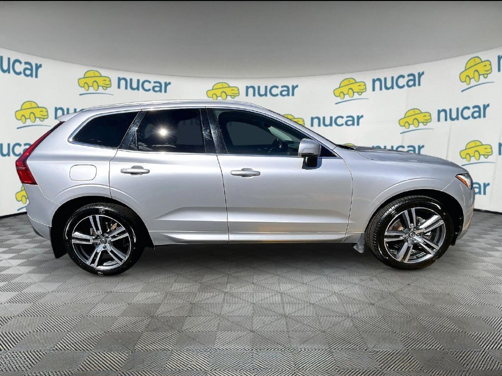 Used 2020 Silver Volvo T5 Momentum image 8