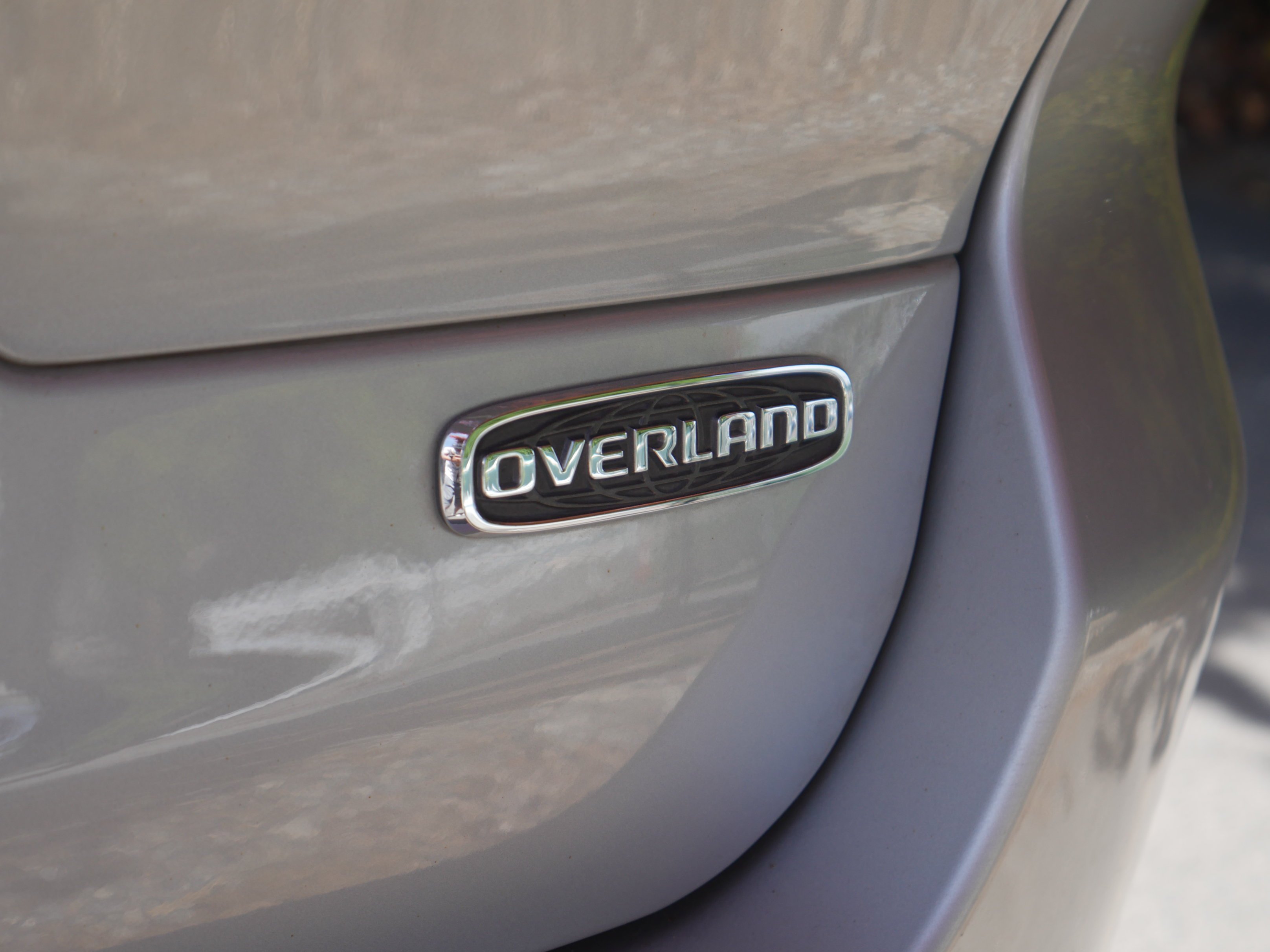 Used 2021 Silver Zynith Jeep Overland image 20