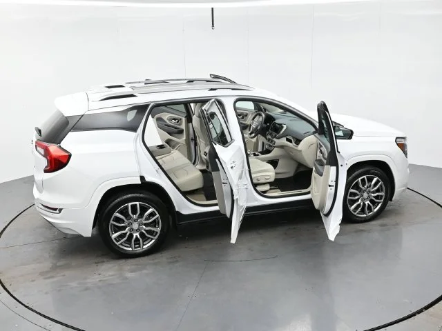 Used 2023 SUMMIT WHITE GMC Denali image 48