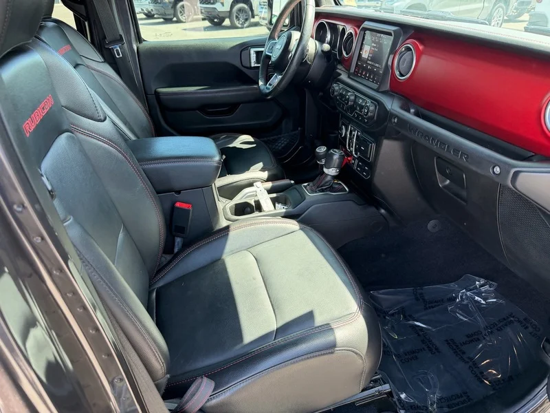 Used 2019 Granite Crystal M Jeep Rubicon image 19
