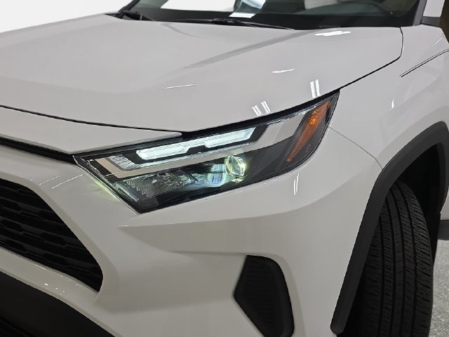 Certified Used 2025 White Toyota XLE image 28