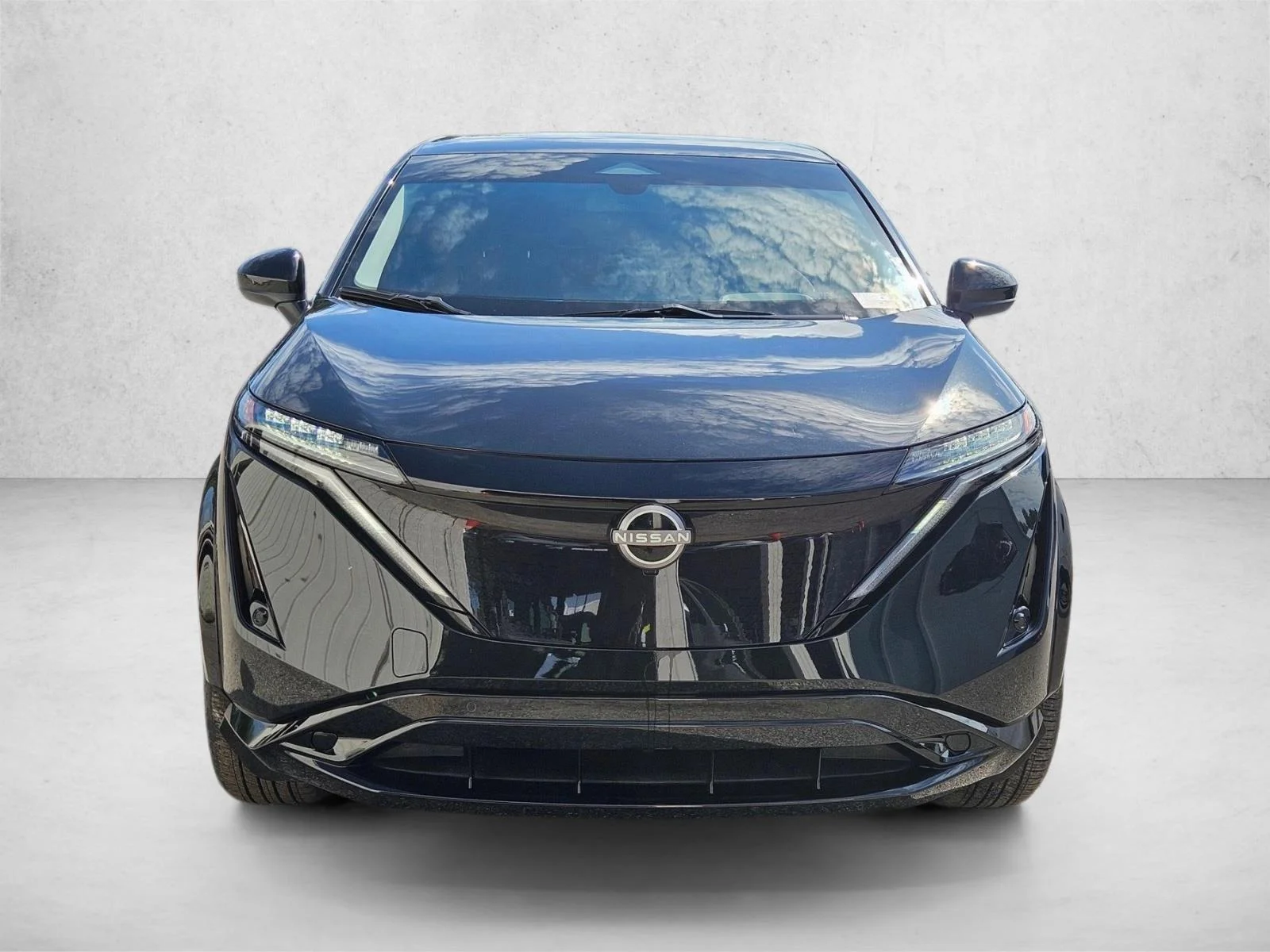 Used 2024 Black Diamond Pearl Nissan ENGAGE image 2