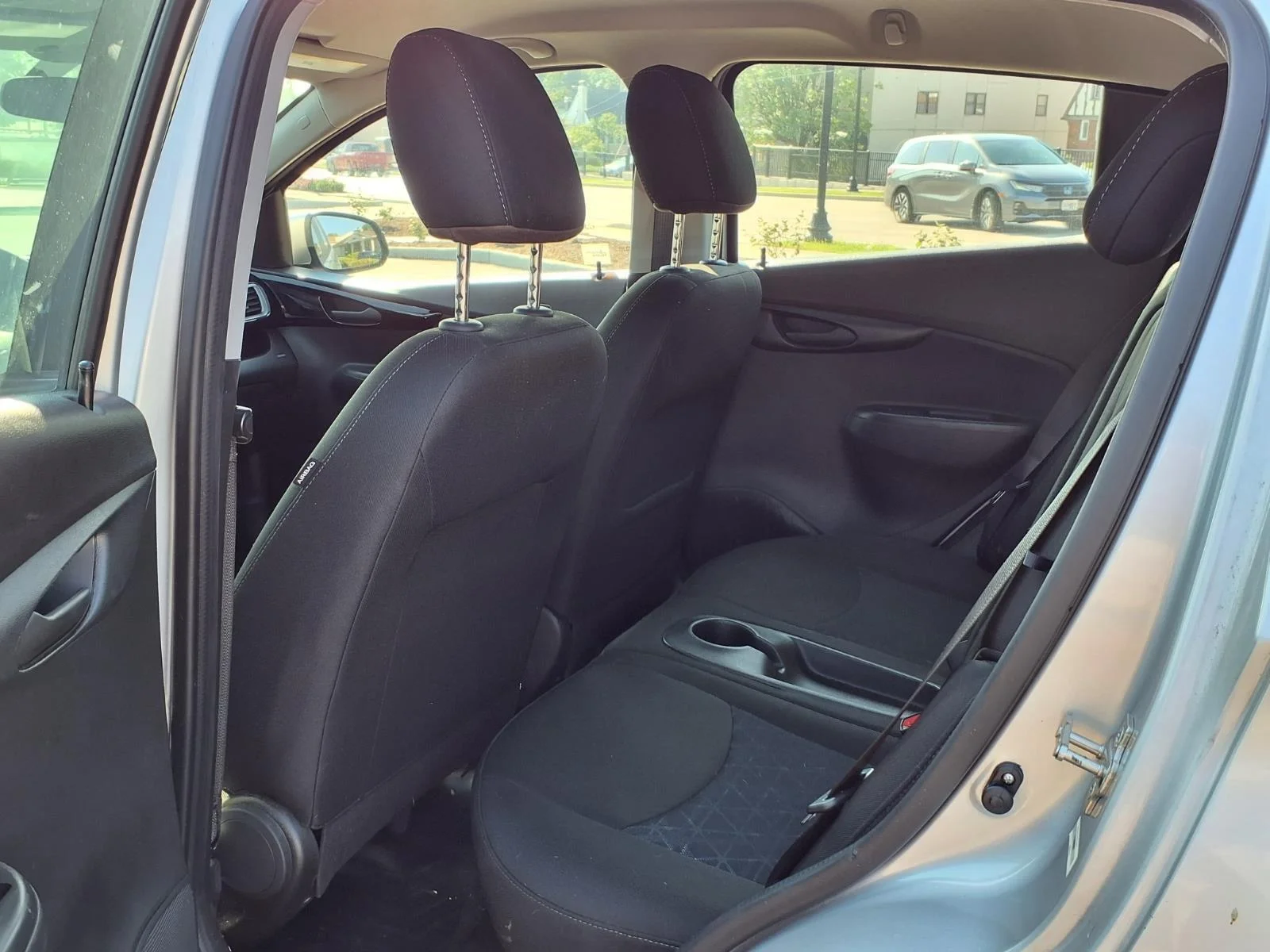 Used 2021 Silver Ice Chevrolet 1LT image 22