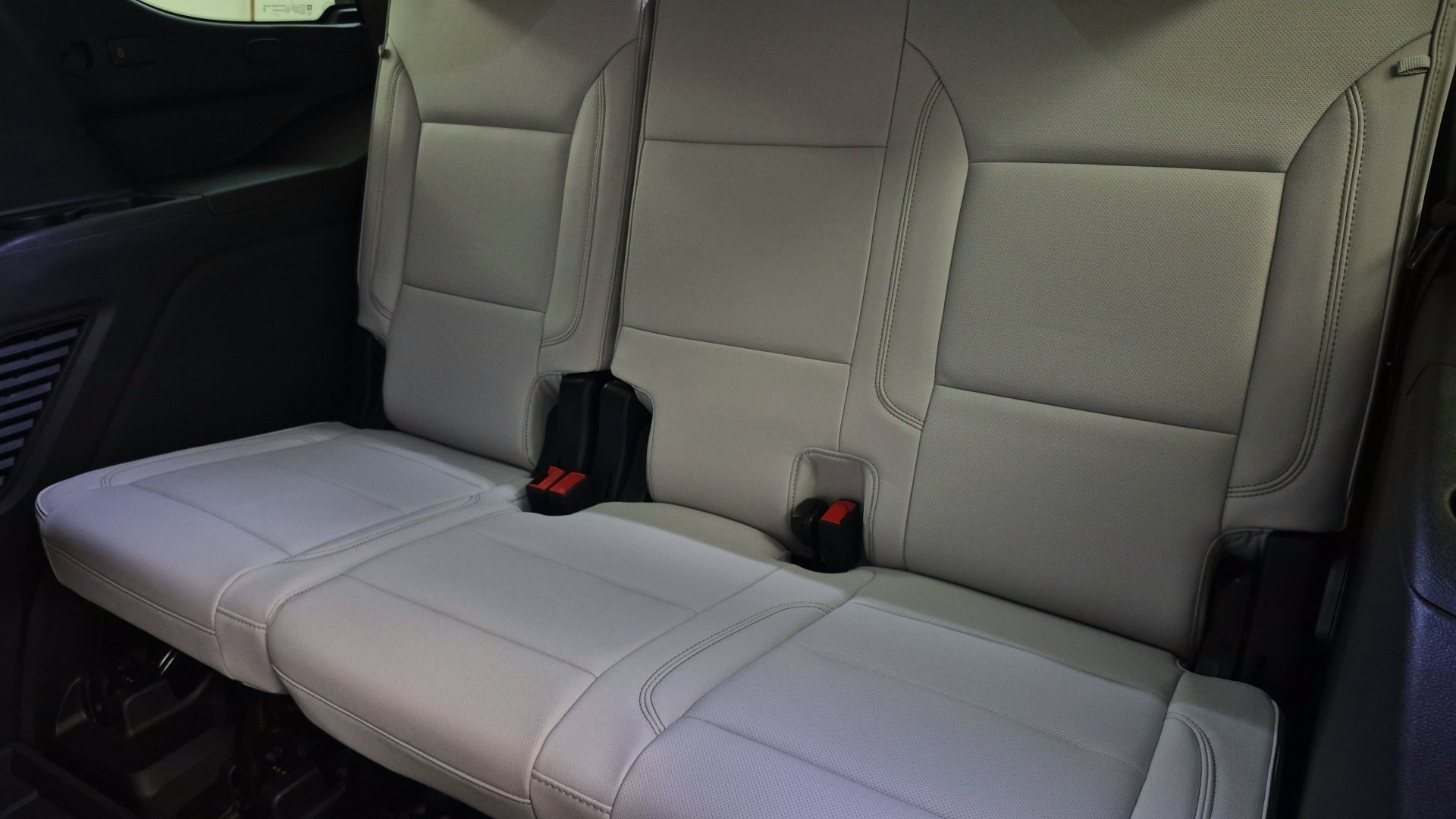 2026 Chevrolet Tahoe Premier - Photo 27