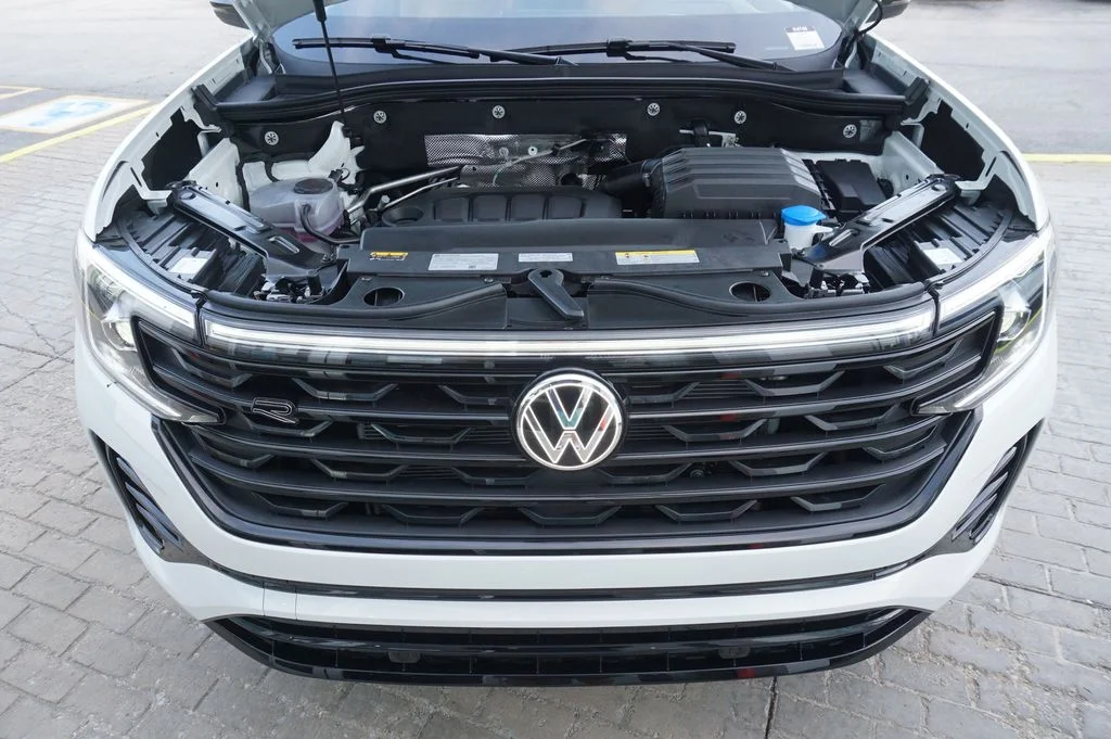 New 2026 White/off-white Volkswagen 2.0T SEL R-Line Black image 34