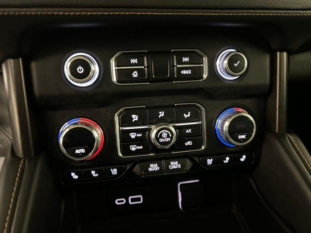 Used 2023 Sterling Metallic GMC AT4 image 23