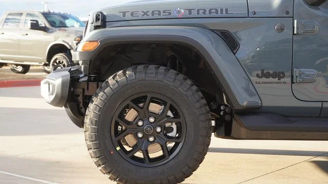 New 2026 Anvil Clear-Coat Exterior Paint Jeep Texas Trail image 5