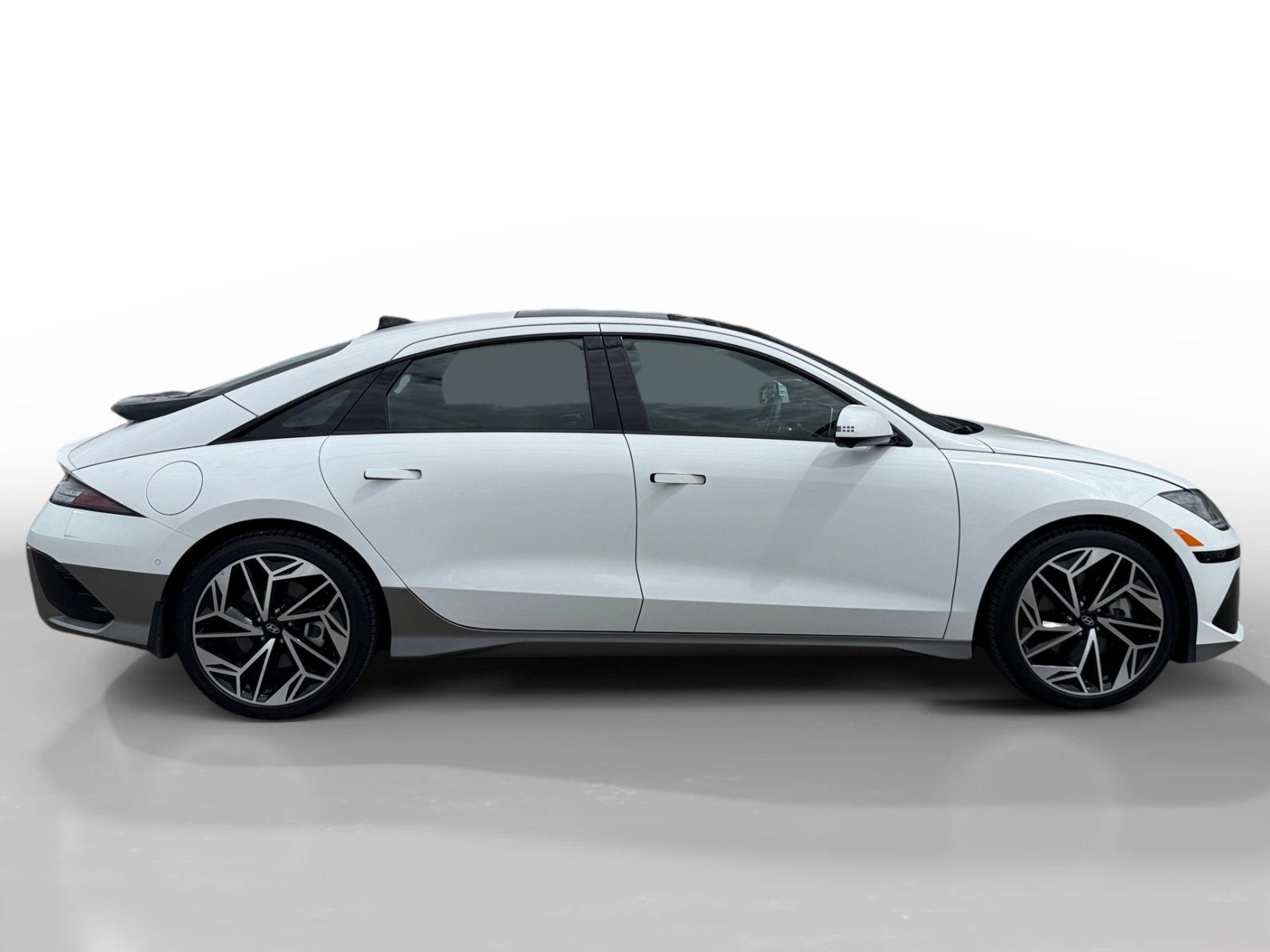 Certified Used 2023 Serenity White Hyundai Limited image 6