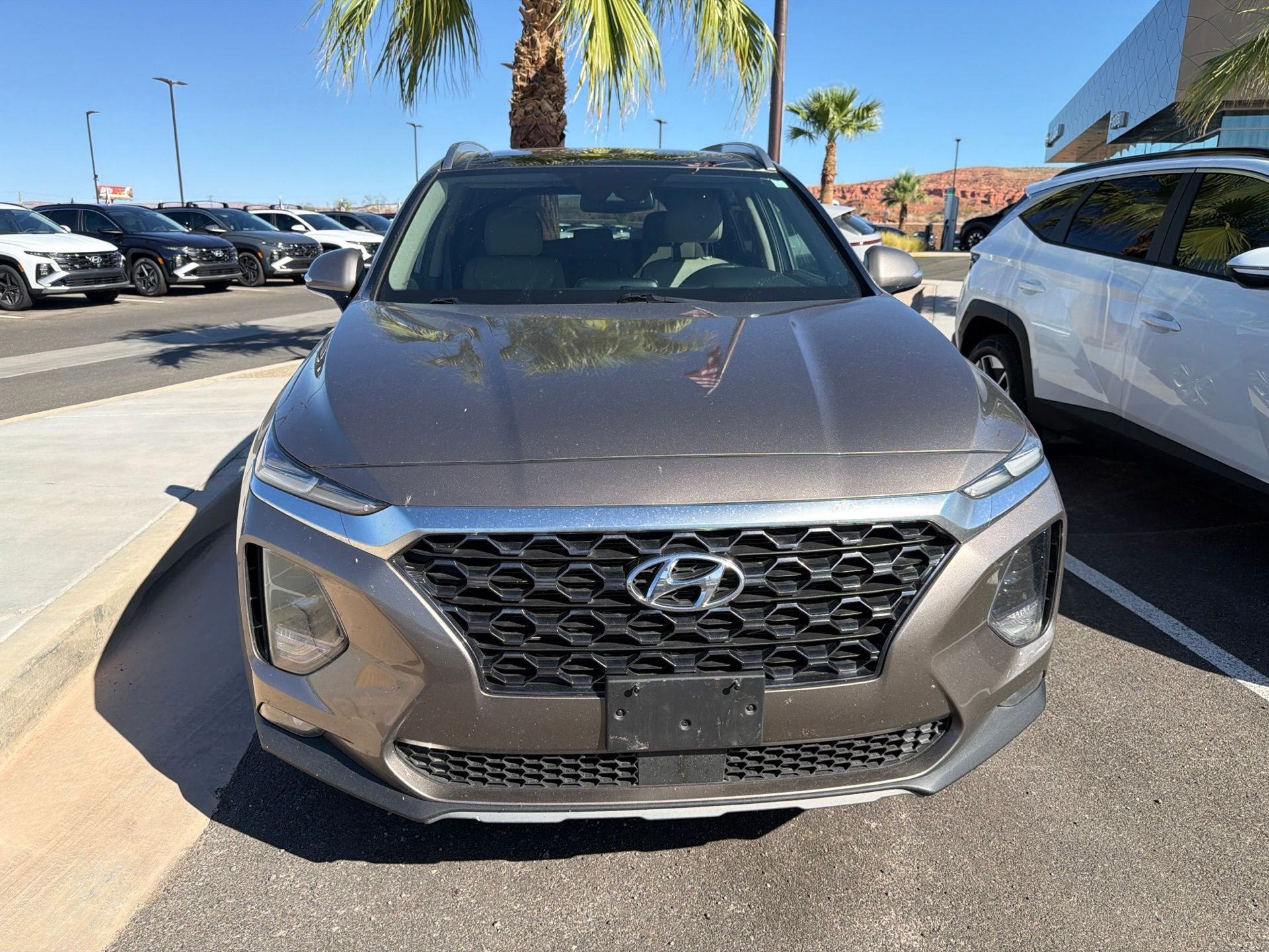 Used 2019 Hyundai Santa Fe Limited with VIN 5NMS5CAD8KH080664 for sale in Washington, UT