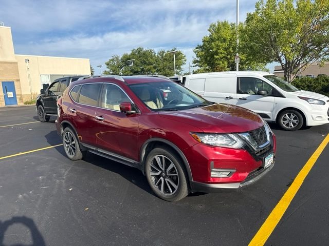 Used 2020 Red Nissan SL image 1