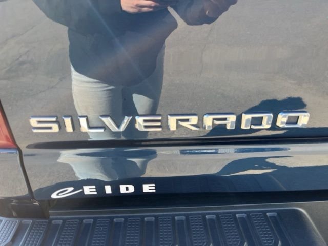 Used 2022 Blue Chevrolet High Country image 34