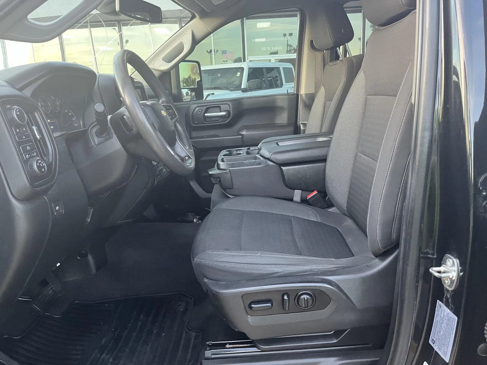 2022 Chevrolet Silverado 2500HD Custom - Photo 14
